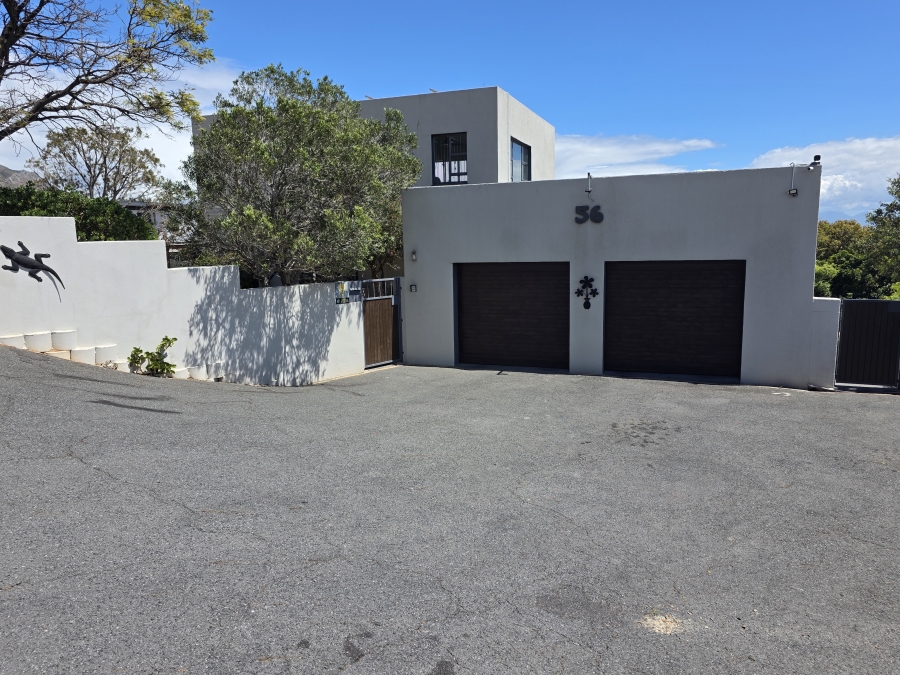 3 Bedroom Property for Sale in Mountainside Western Cape